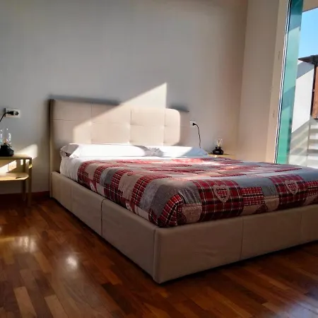 Casavacanzacentrale Privato Δωμάτια σε οικογενειακή κατοικία