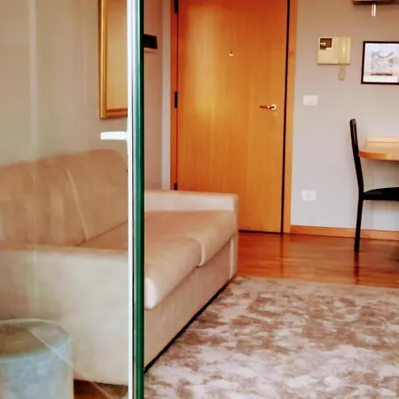 Casavacanzacentrale Privato Δωμάτια σε οικογενειακή κατοικία *